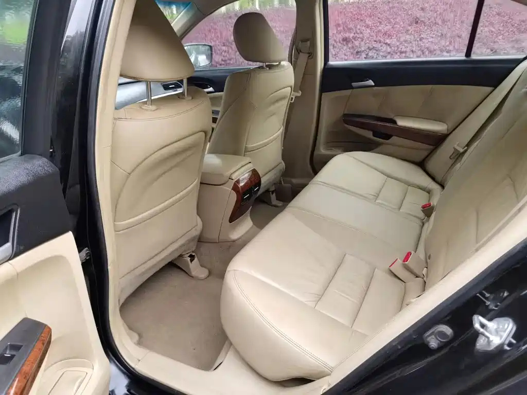 HONDA ACCORD 2011