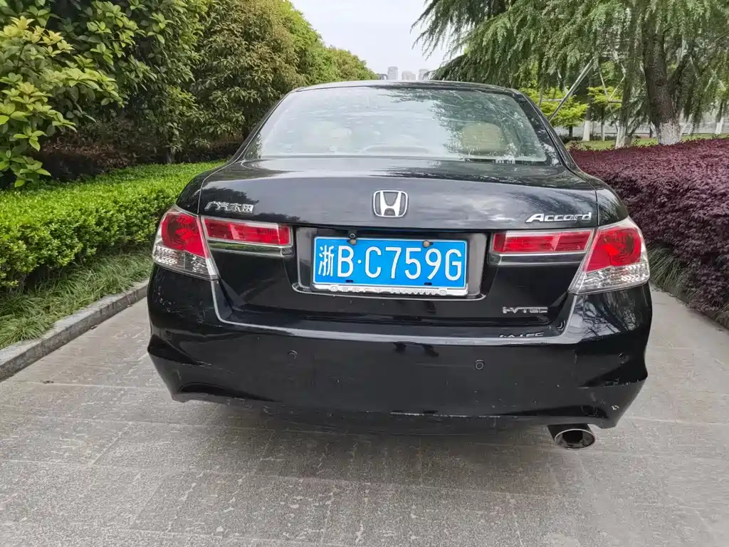 HONDA ACCORD 2011