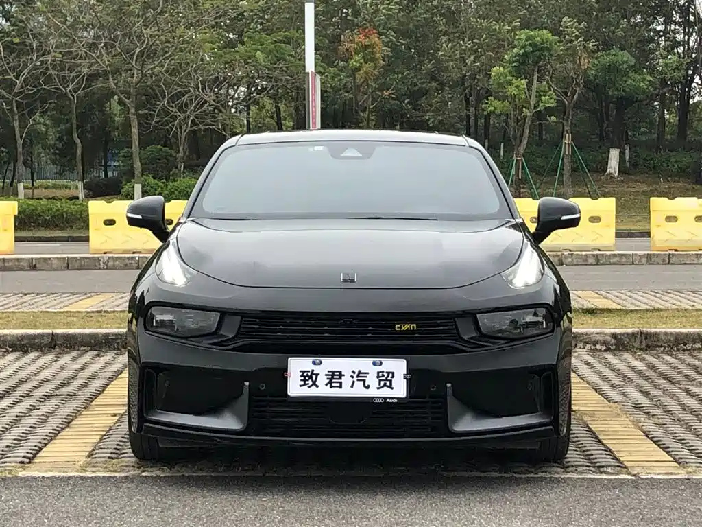 LYNK&CO 03 2021