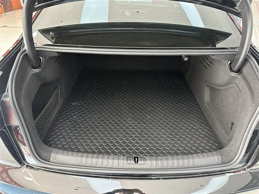 AUDI A6L 2021