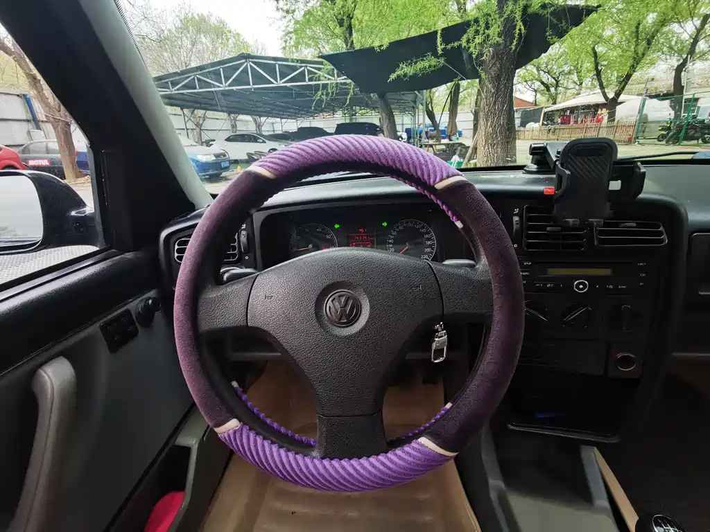 VOLKSWAGEN JETTA 2012