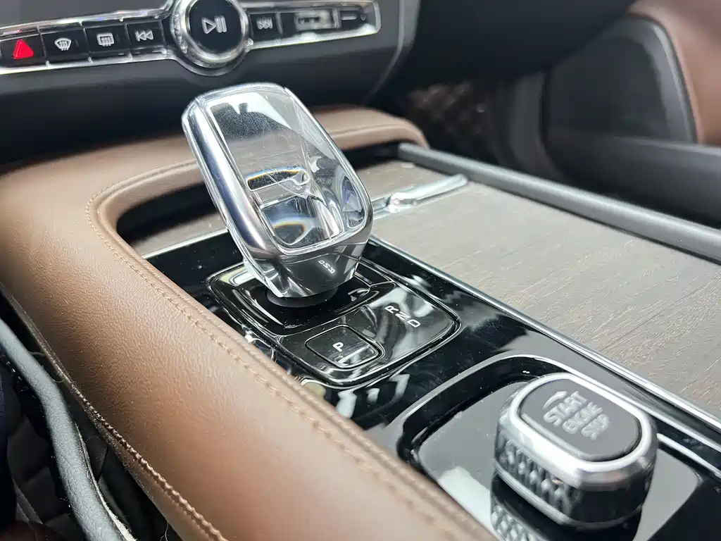 VOLVO S90 2022