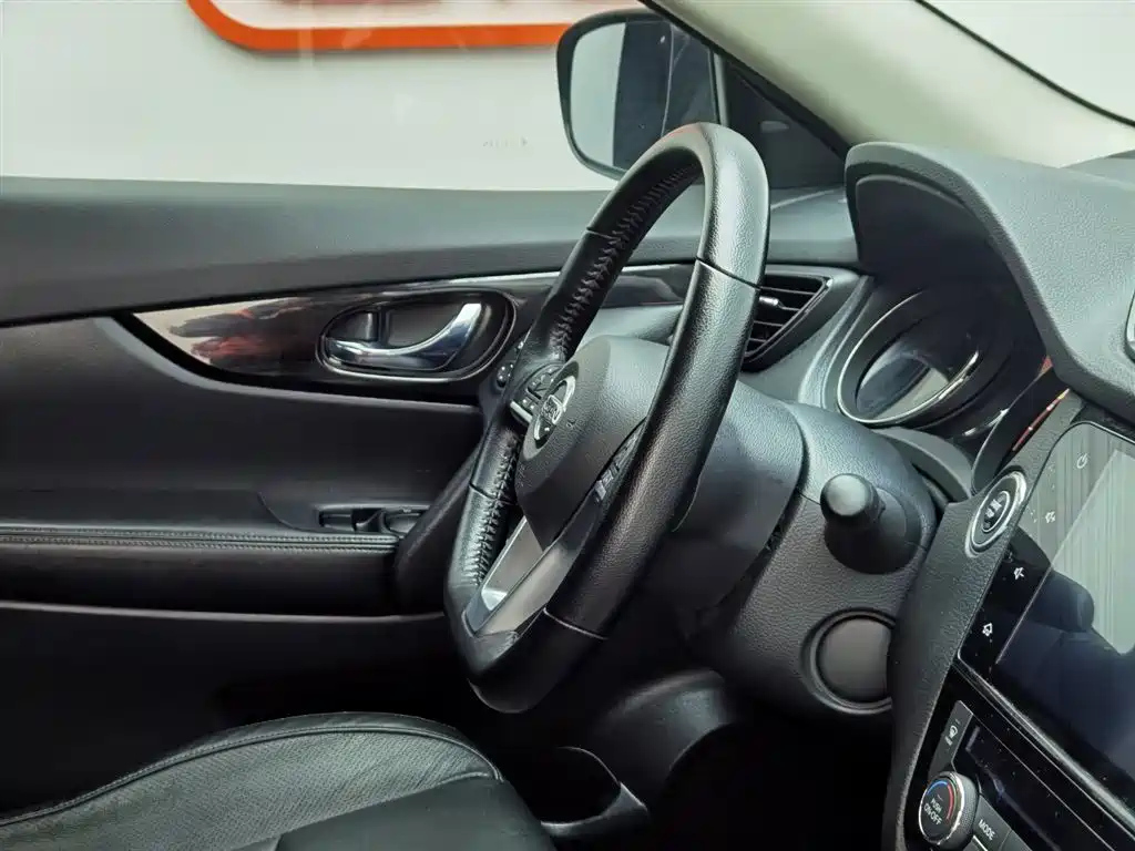 NISSAN X-TRAIL 2020