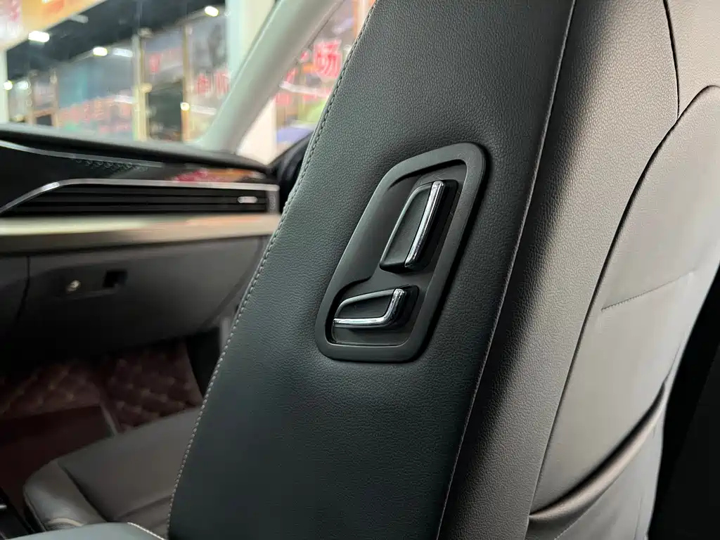 VOLKSWAGEN PASSAT 2021