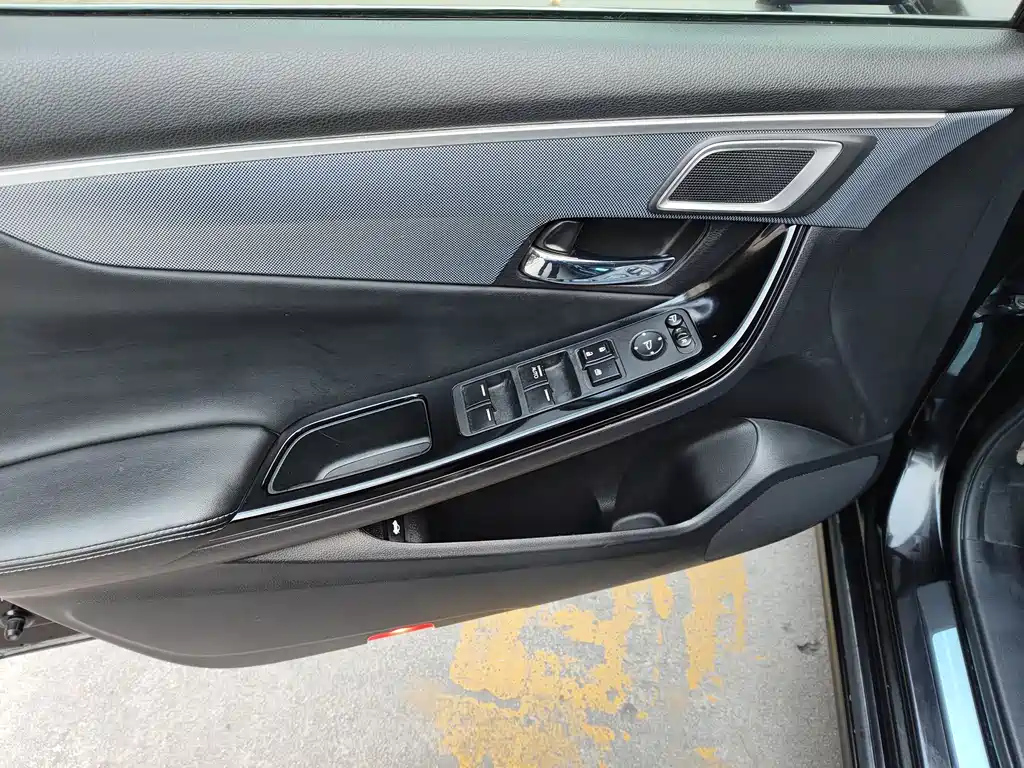 HONDA SI PLATINUM 2015