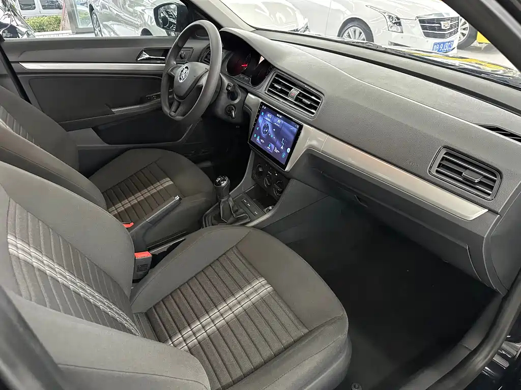 VOLKSWAGEN LAVIDA 2022