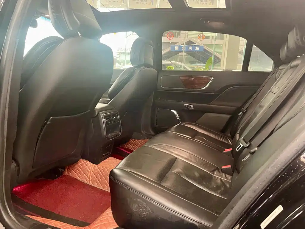 LINCOLN CONTINENTAL 2021