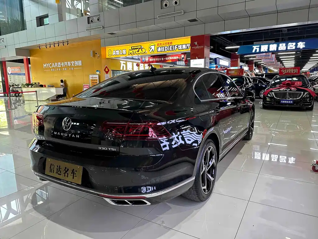 VOLKSWAGEN MAGOTAN 2023
