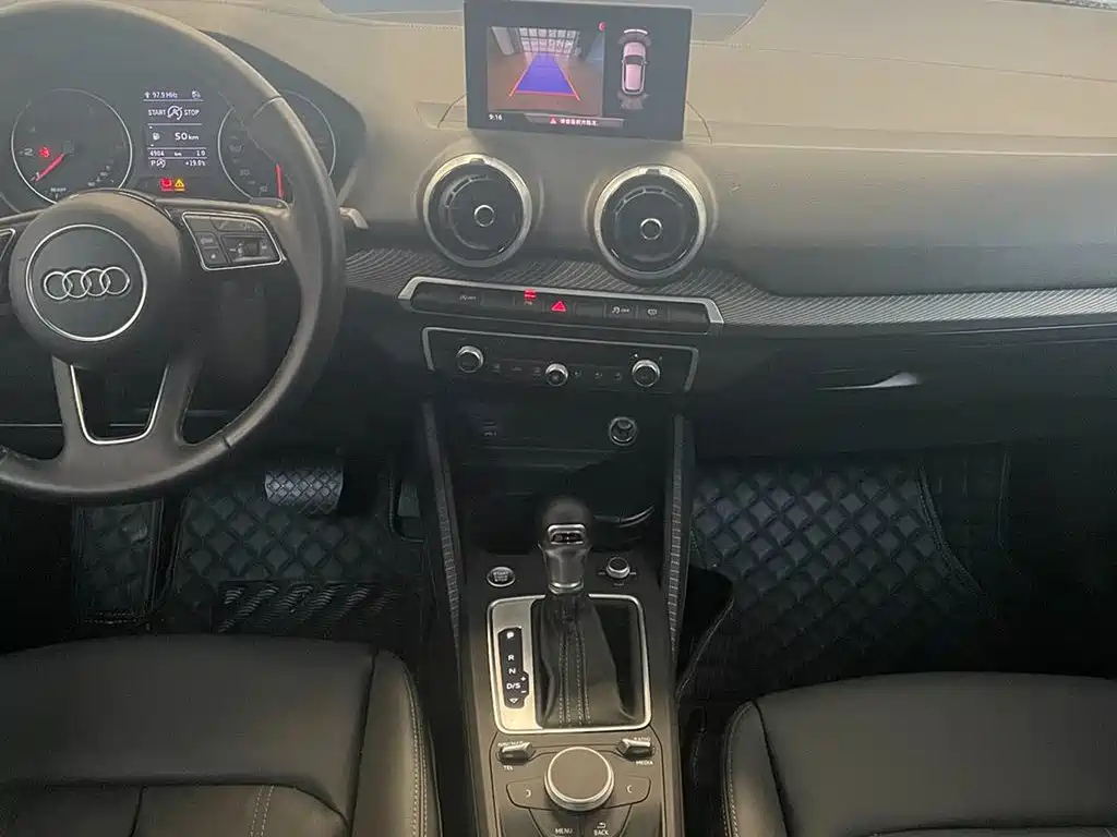 AUDI Q2L 2023