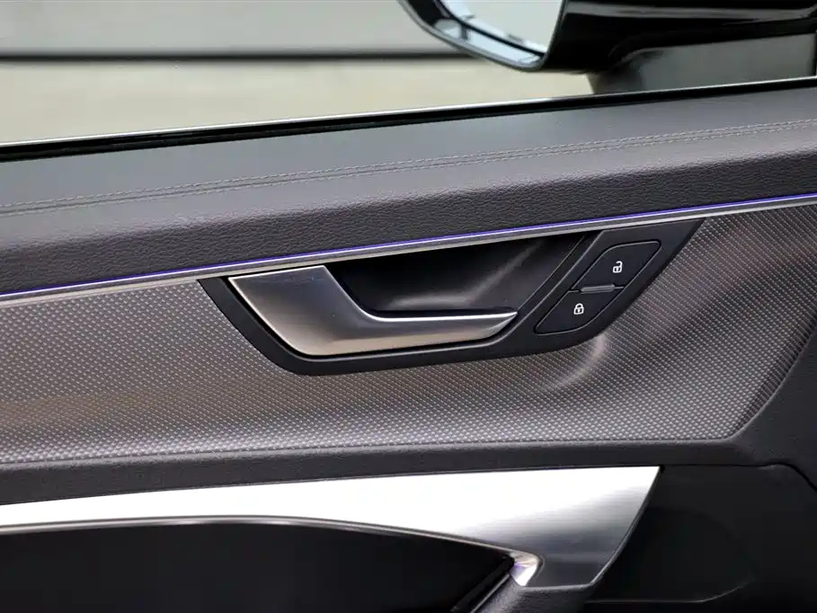 AUDI A6L 2022