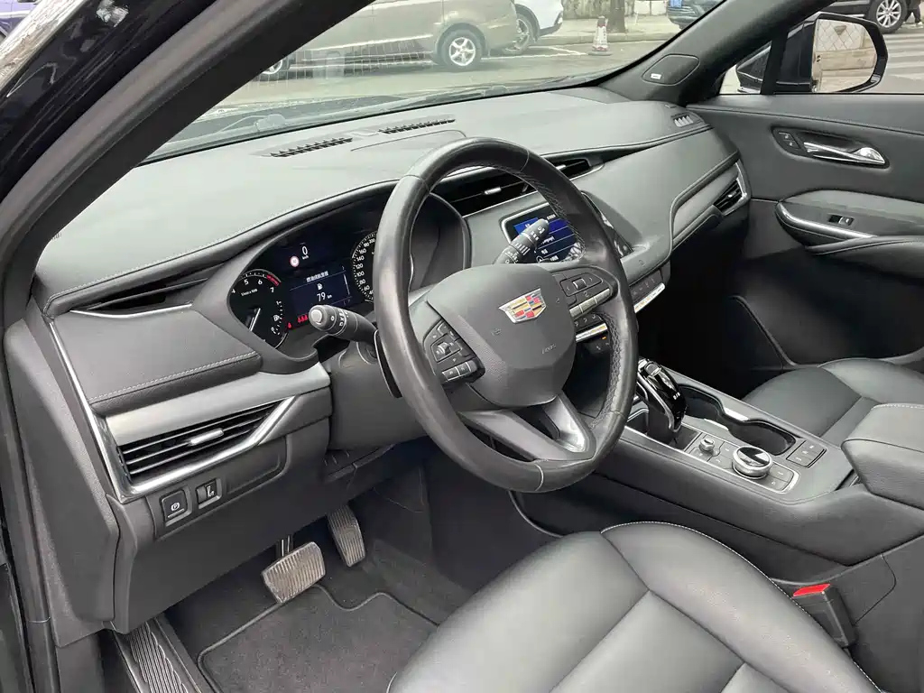 CADILLAC XT4 2020