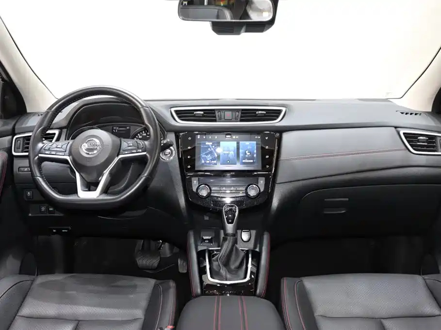 NISSAN QASHQAI 2022