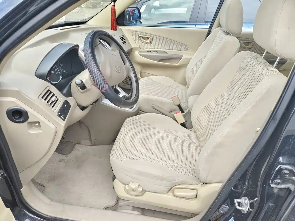 HYUNDAI TUCSON 2012