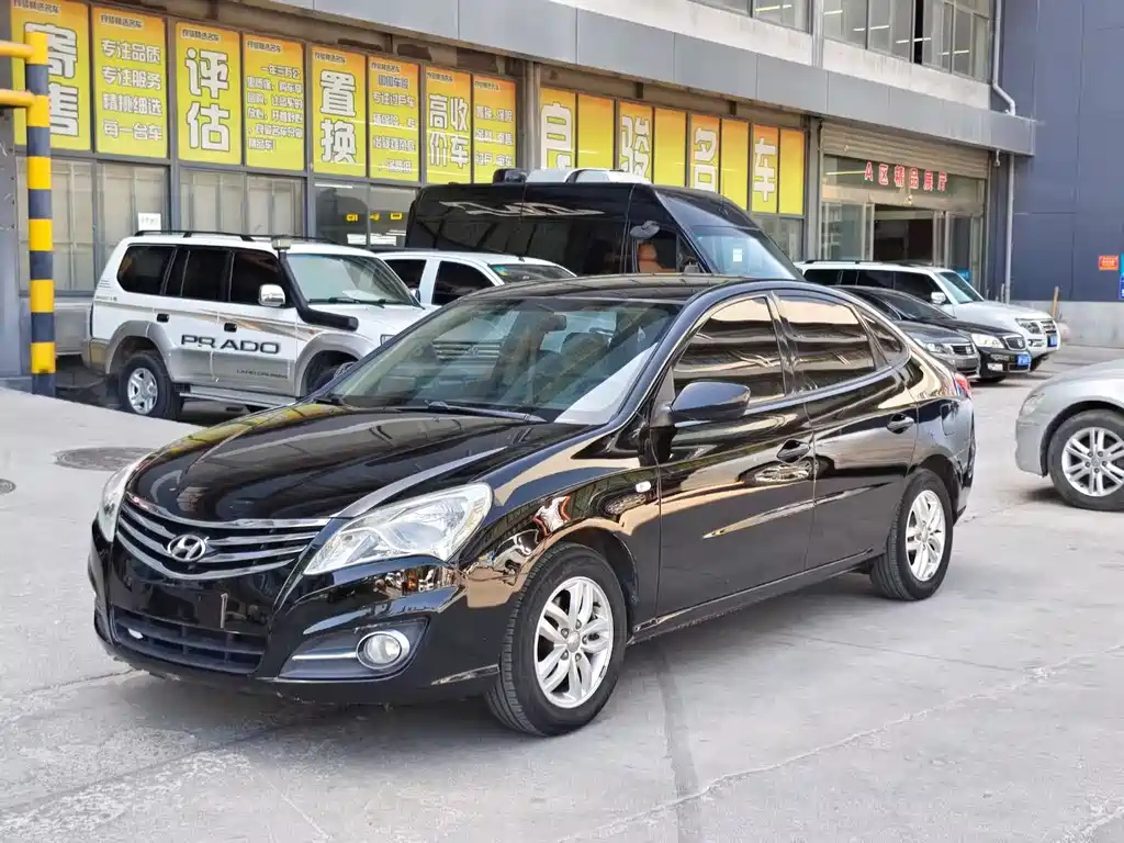 HYUNDAI CELESTA 2011