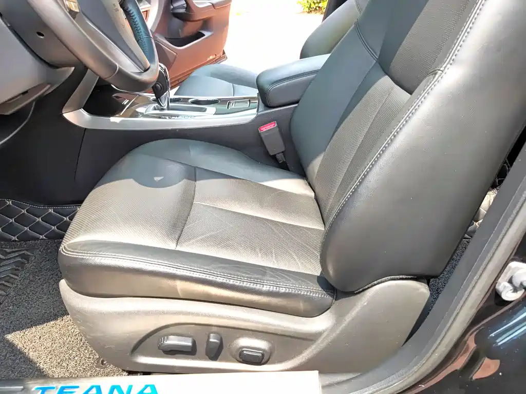 NISSAN TEANA 2016