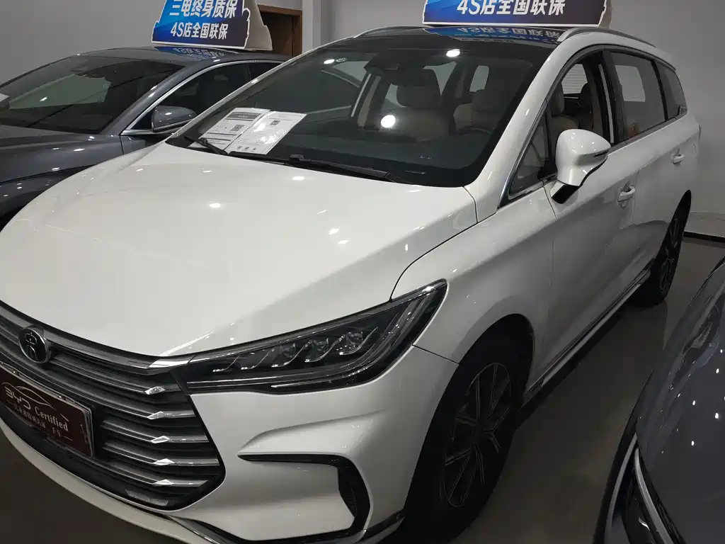 BYD SONG MAX NEW ENERGY 2022