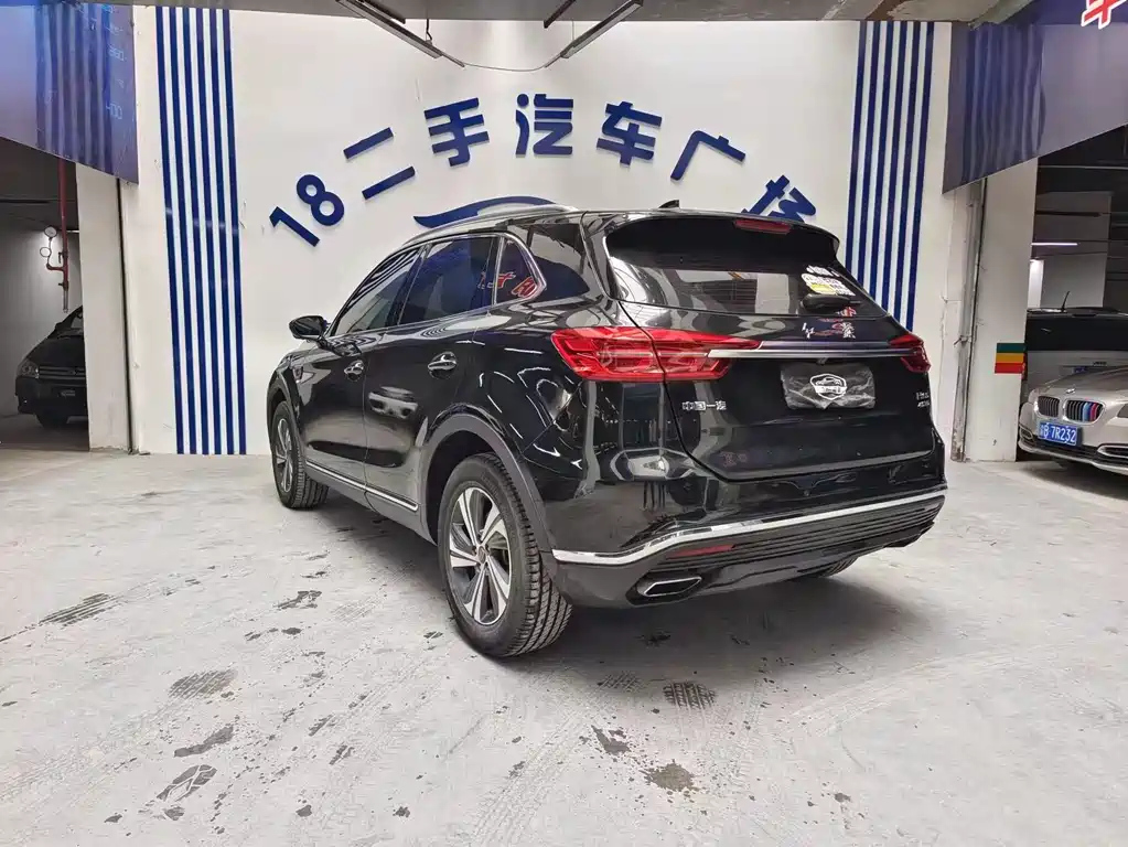HONGQI HS5 2021