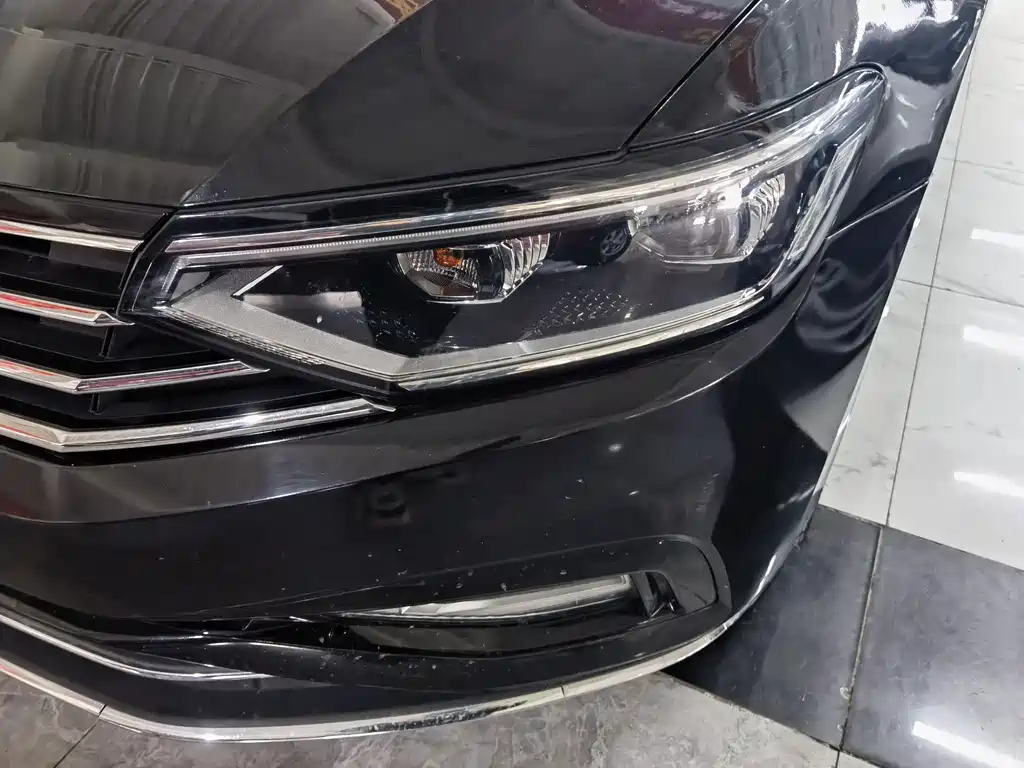VOLKSWAGEN MAGOTAN 2021