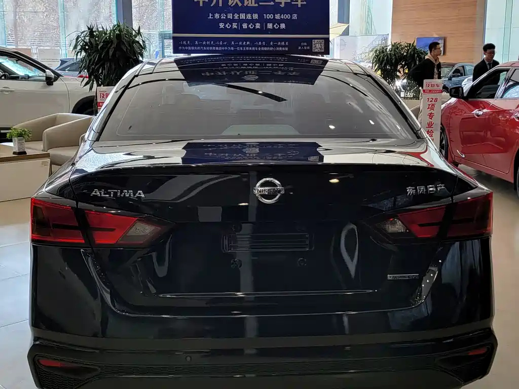 NISSAN TEANA 2021