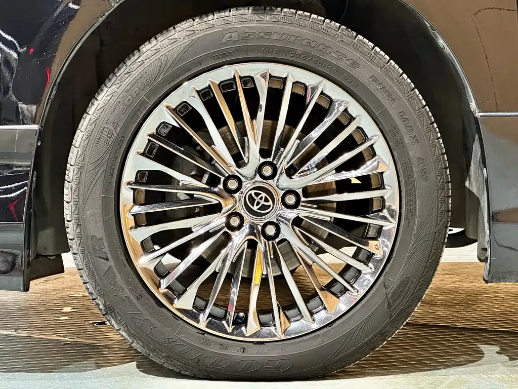 TOYOTA ALPHARD 2016