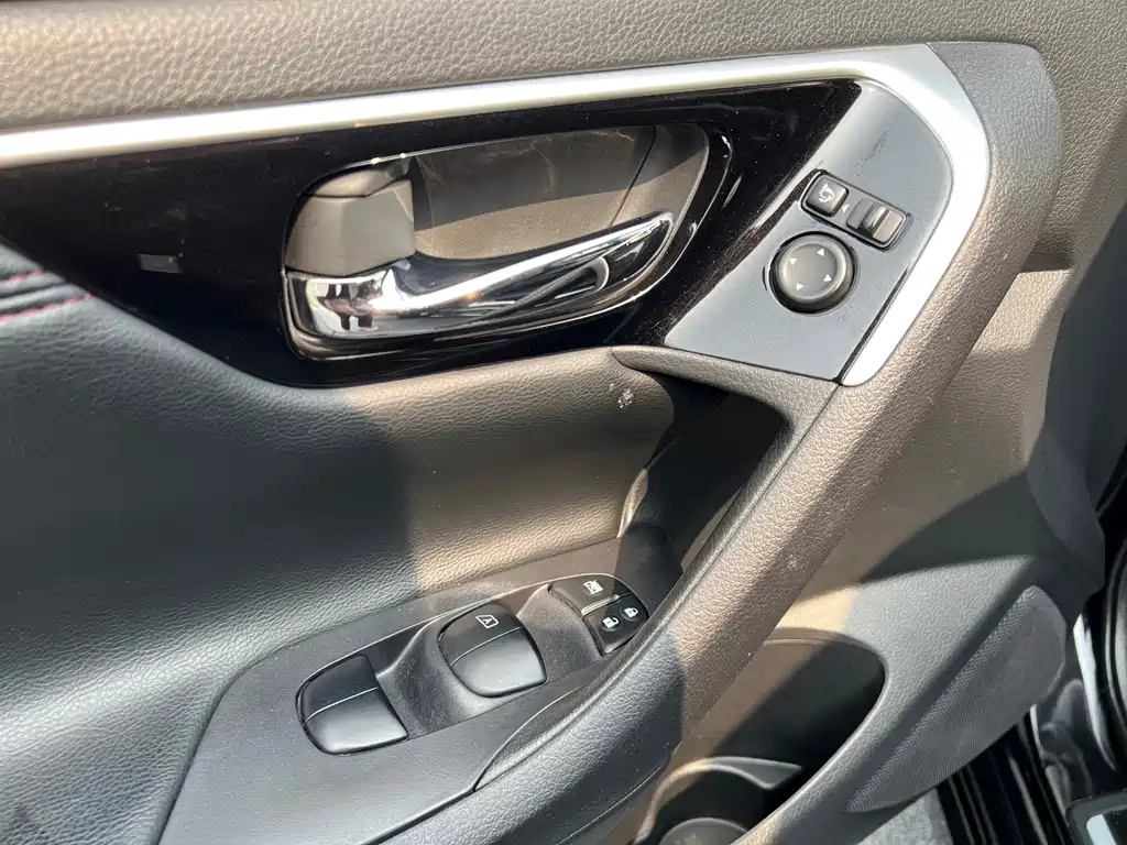 NISSAN TEANA 2018
