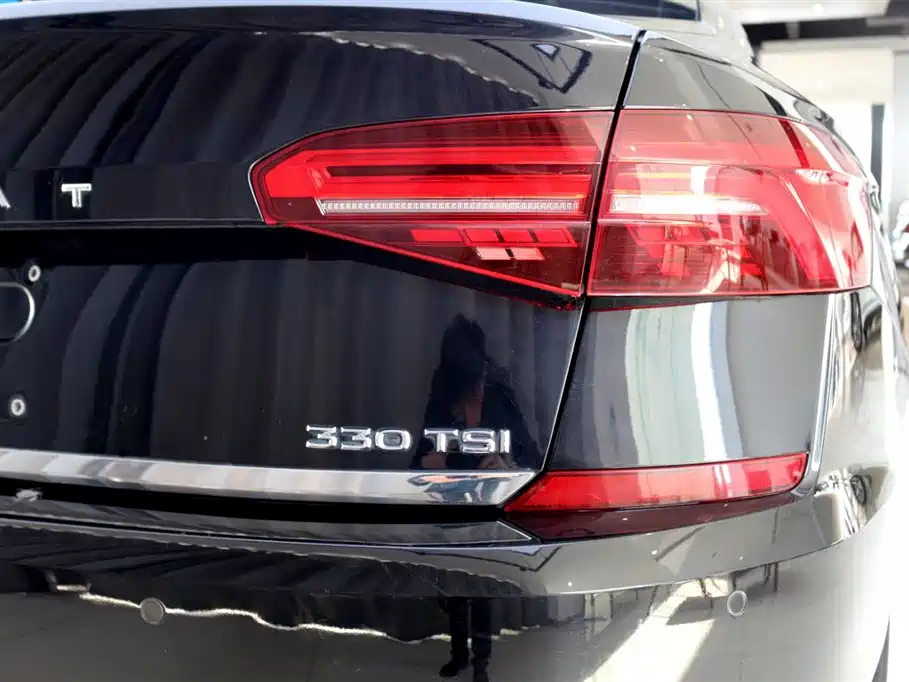 VOLKSWAGEN PASSAT 2021