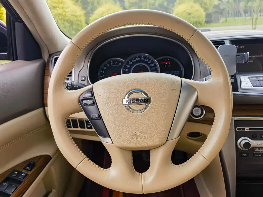 NISSAN TEANA 2012