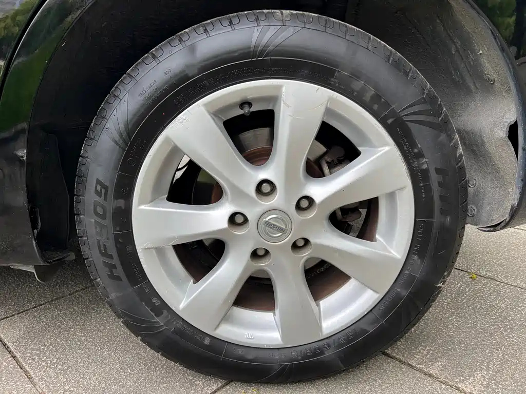 NISSAN TIIDA TIIDA 2013