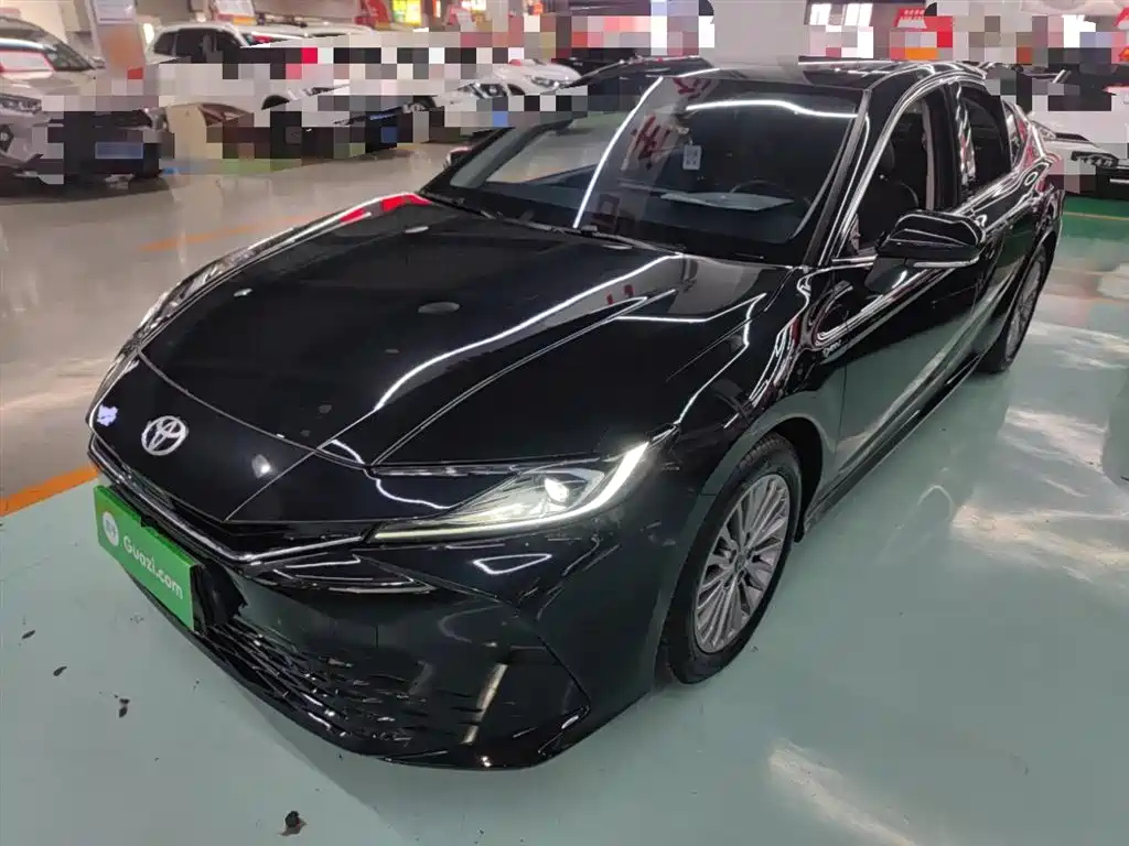 TOYOTA CAMRY 2024
