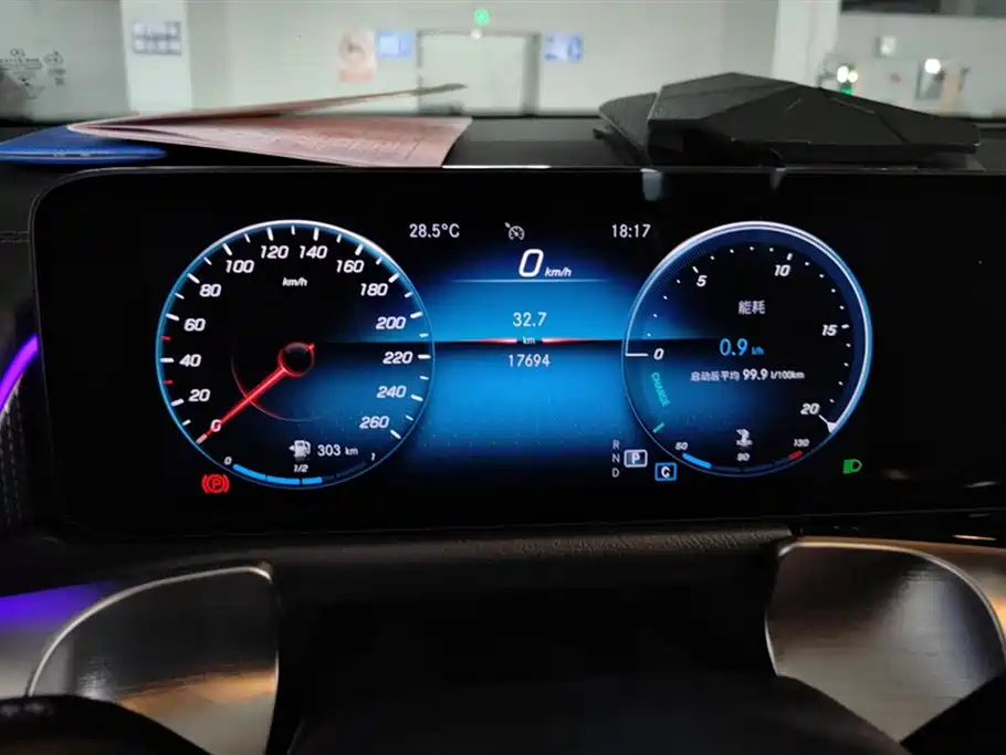 MERCEDES BENZ GLB 2021