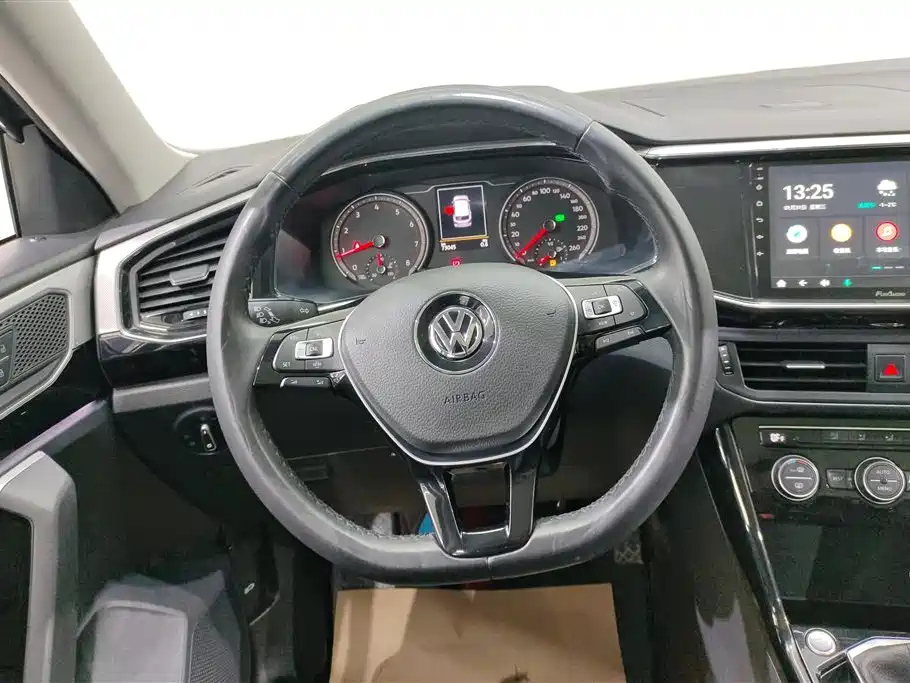 VOLKSWAGEN TAYRON 2020
