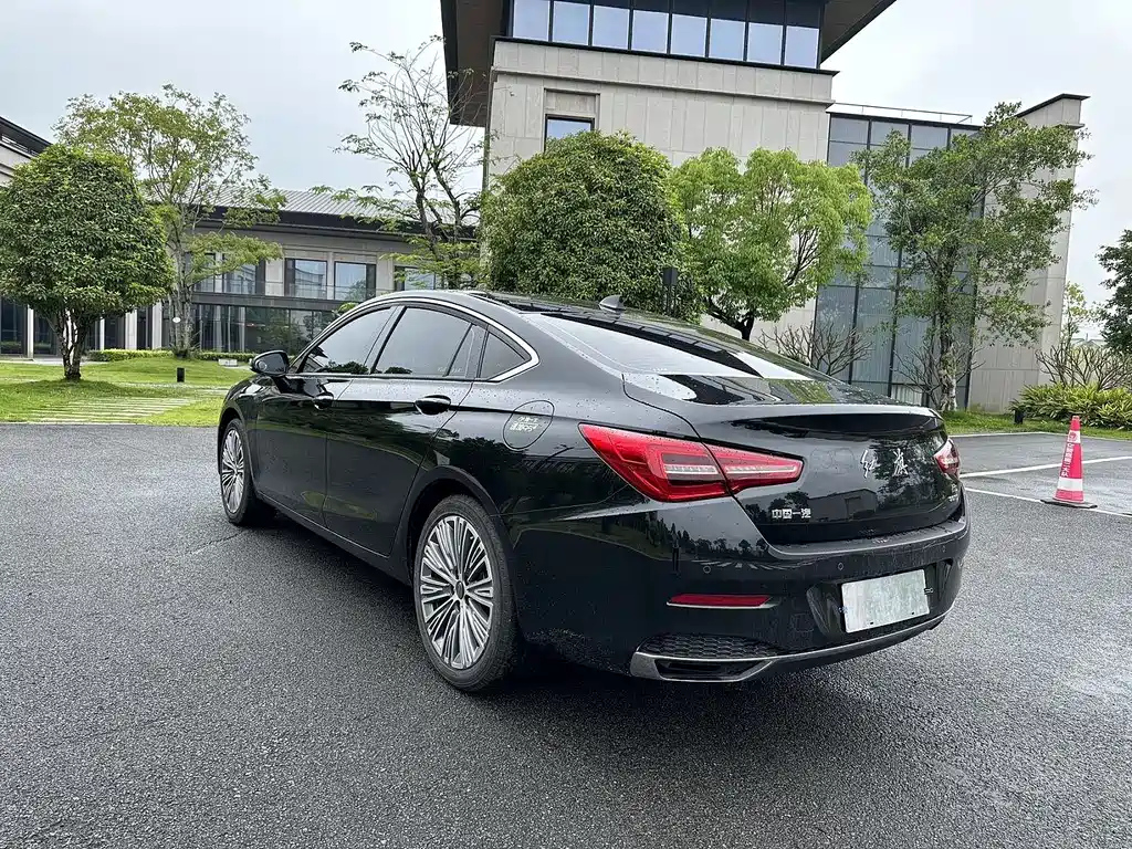 HONGQI H5 2022