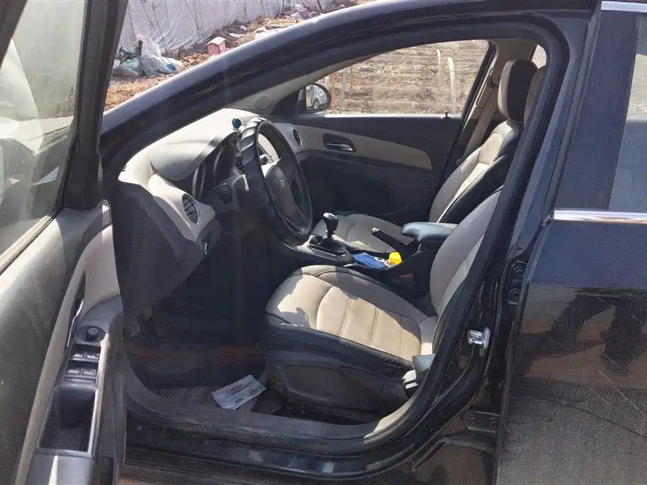 CHEVROLET CRUZE 2016