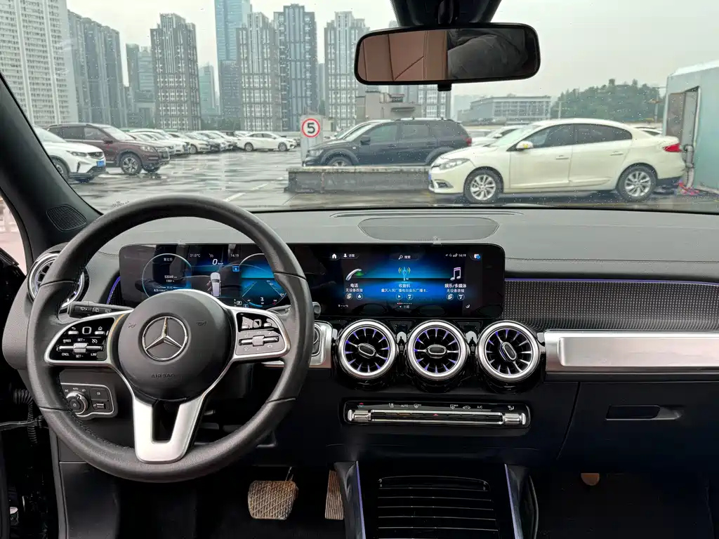 MERCEDES BENZ GLB 2022