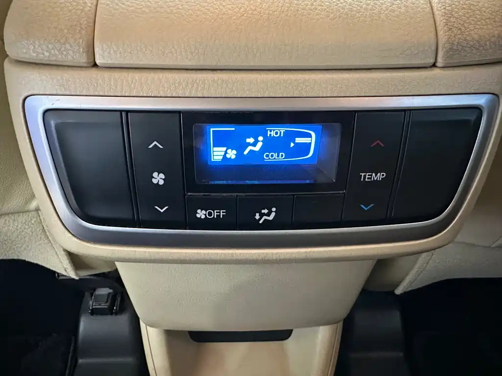 TOYOTA HIGHLANDER 2019