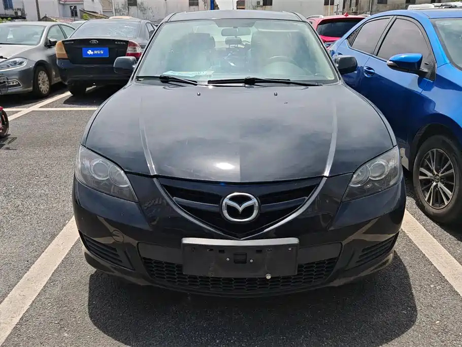 MAZDA 3 2010