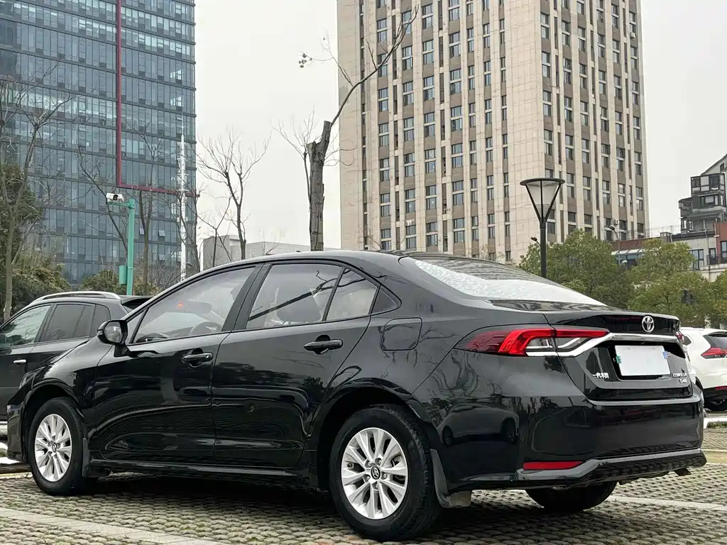 TOYOTA COROLLA 2020
