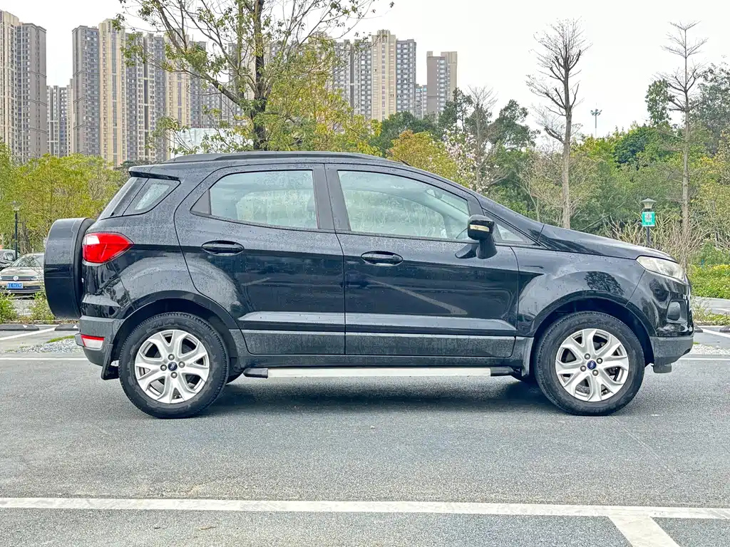 FORD ECOSPORT 2015