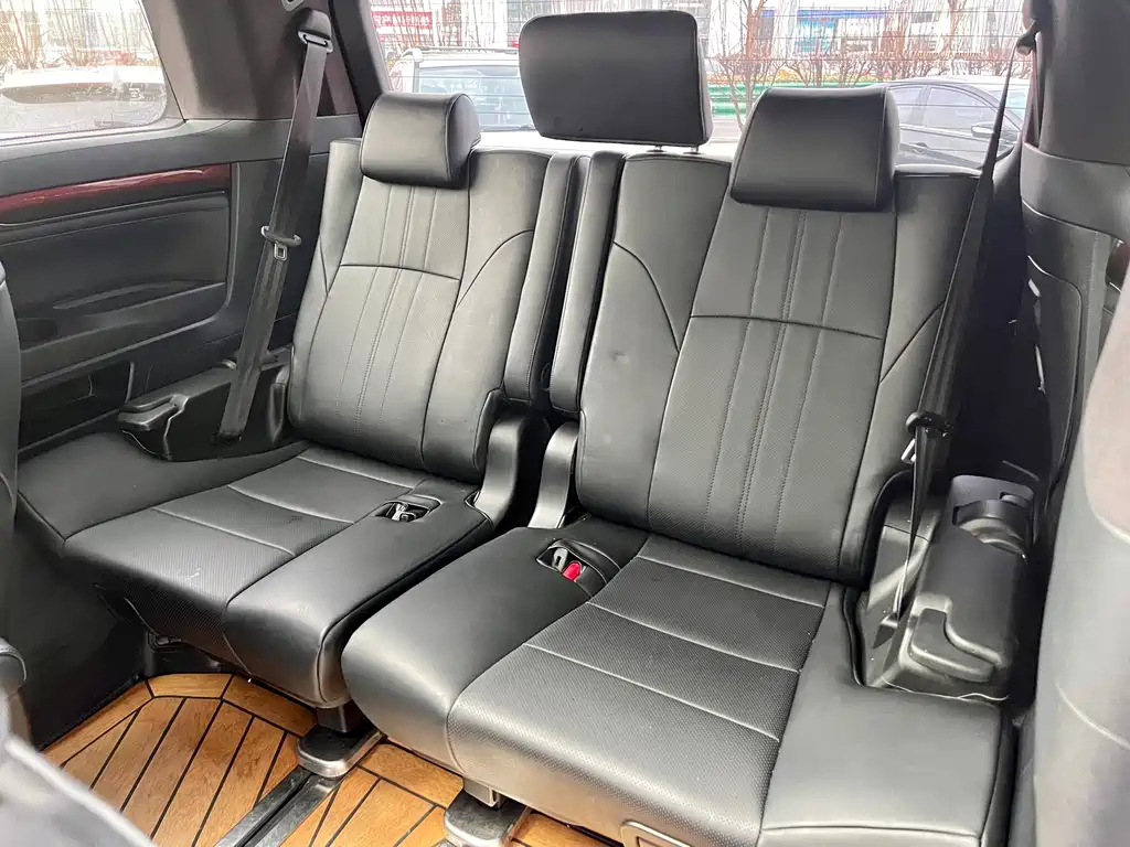 TOYOTA ALPHARD 2016