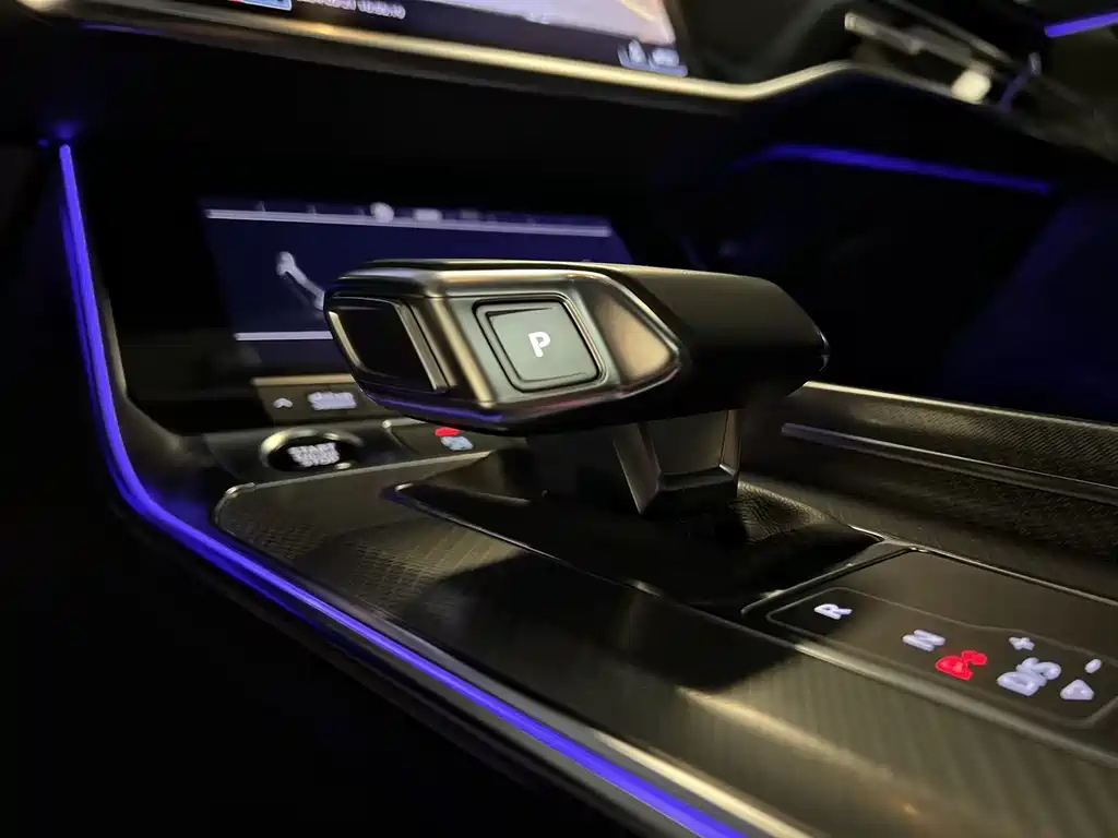 AUDI A6L 2021