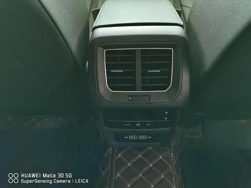 VOLKSWAGEN TAYRON 2022