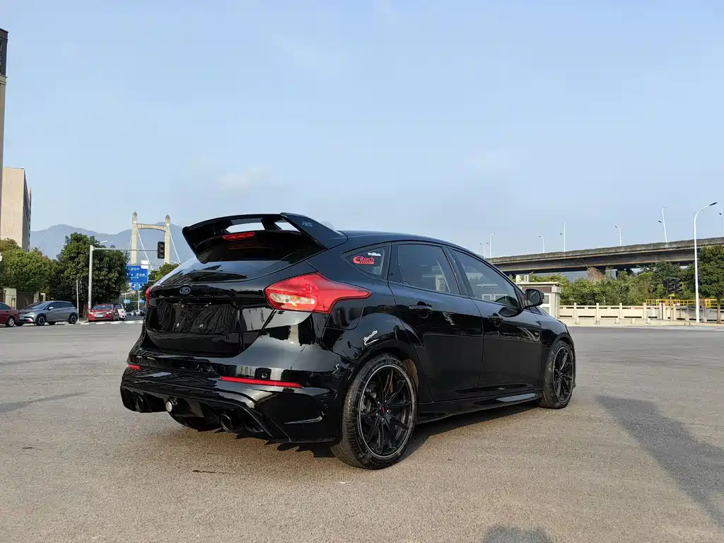 FORD FOCUS 2016