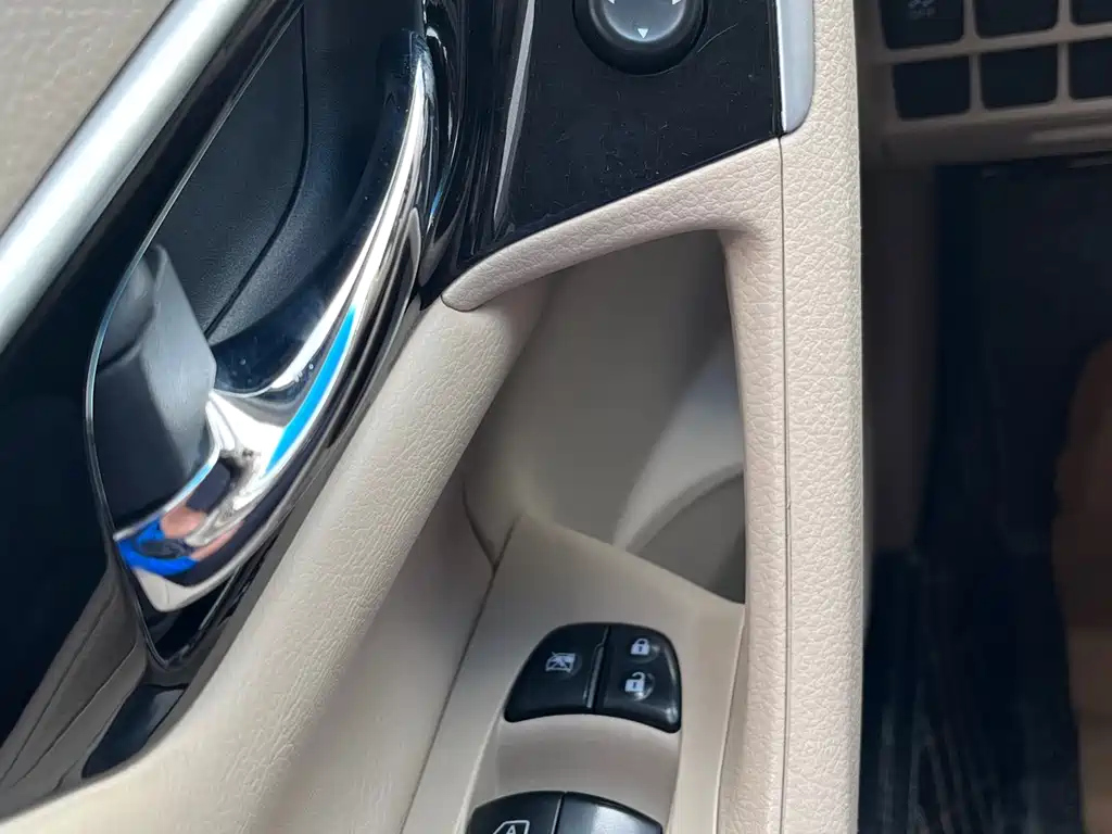 NISSAN TEANA 2018