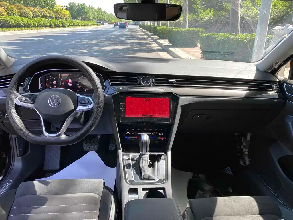 VOLKSWAGEN MAGOTAN 2022