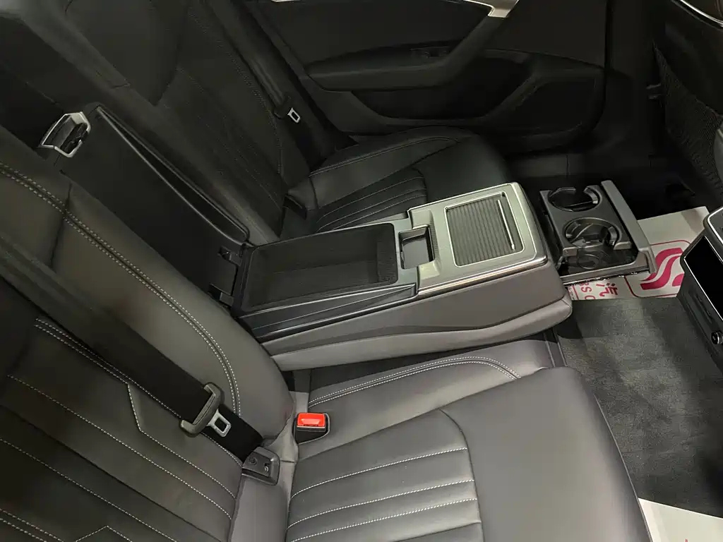 AUDI A6L 2024