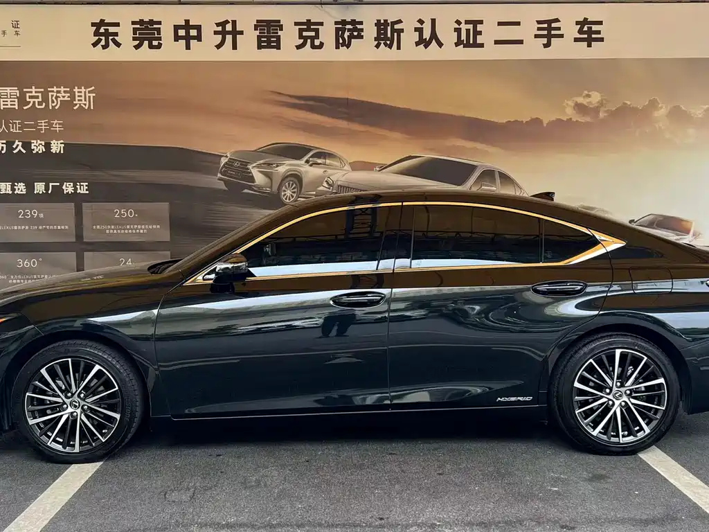 LEXUS ES 2022