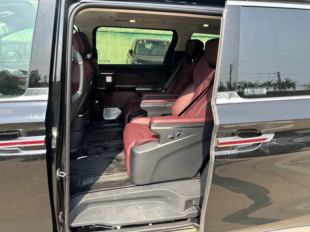 HONGQI HQ9 2023