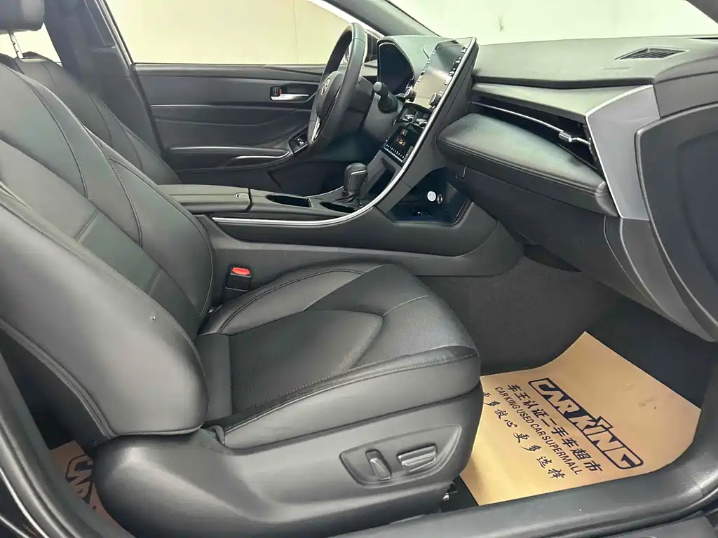 TOYOTA AVALON 2022