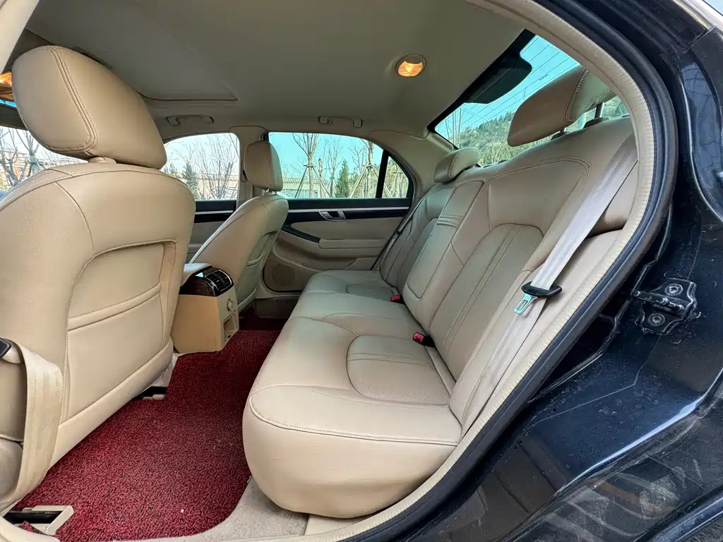 ROEWE 750 2012