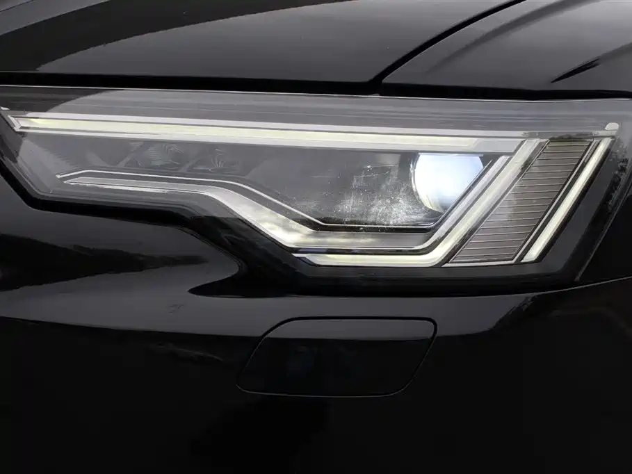 AUDI A6L 2021